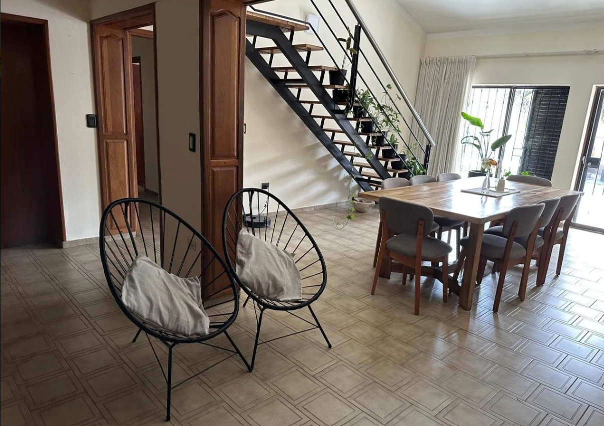 Casa con pileta en Barrio Los Plátanos