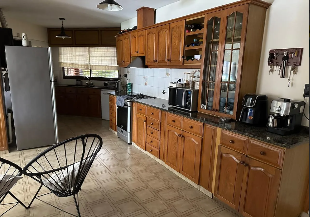 Casa con pileta en Barrio Los Plátanos